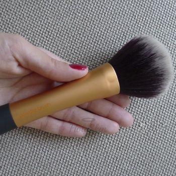 Real Techniques Powder Brush Кисть для пудры и базы под макияж