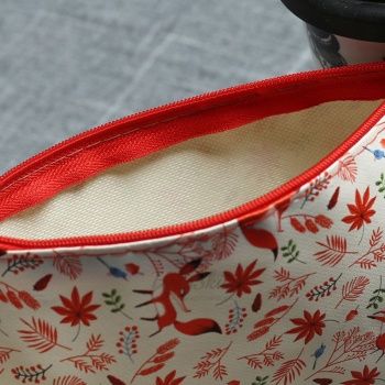 Косметичка простая 