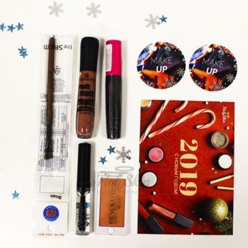 HolyBox Petite MakeUp Подарочный новогодний набор декоративной косметики