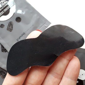 Pore Nose Strip Charcoal Очищающие патчи для носа