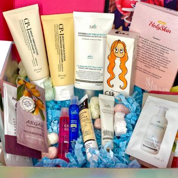 Фирменный бьюти-бокс Holyskin (лимитированный выпуск)