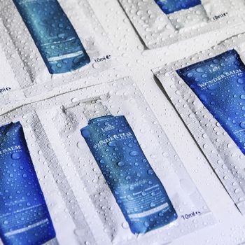 Wonder Tear Pouch Бальзам-маска для придания волосам гладкости и объема
