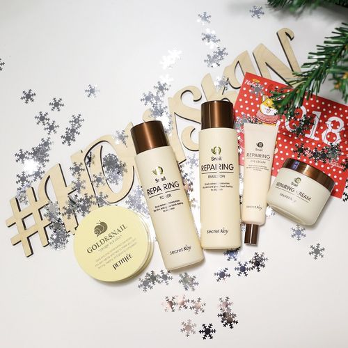 Набор из 5-ти средств: тонер, эмульсия, кремы для лица и глаз, патчи для глаз HolySkin